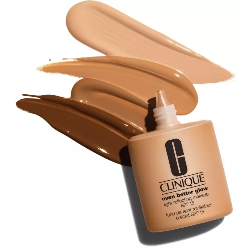 Clinique Even Better Glow Light Reflecting Makeup SPF 15 30 Ml - CN 74 Beige 5 Clinique Even Better Glow Light Reflecting Makeup SPF 15 30 Ml - CN 74 Beige - Billede 3