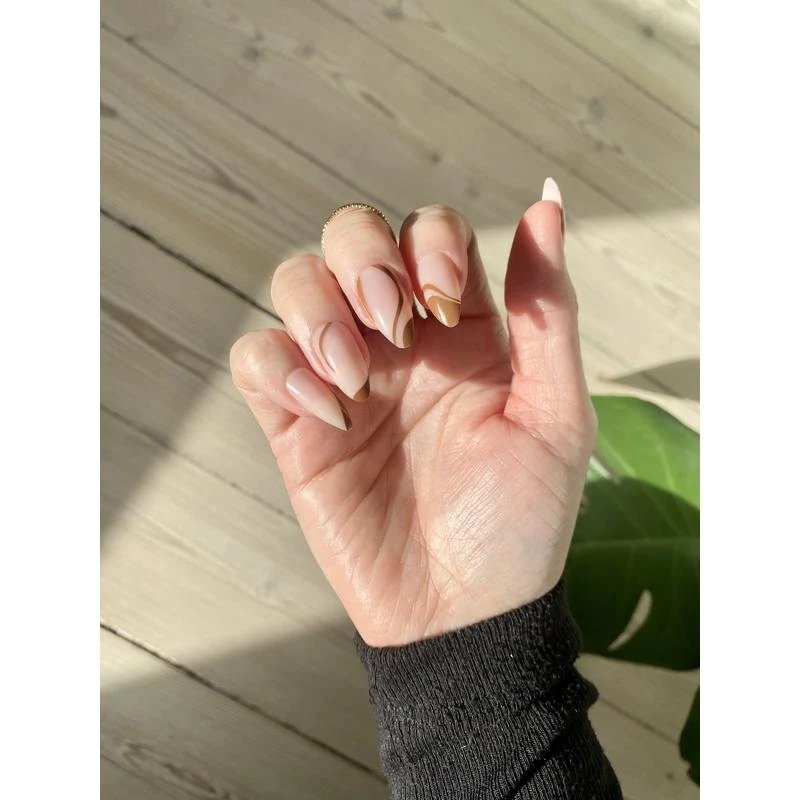 DUFFBEAUTY Reusable Press-On Manicure Nails - Cappuccino Swirl 7 DUFFBEAUTY Reusable Press-On Manicure Nails - Cappuccino Swirl - Billede 5