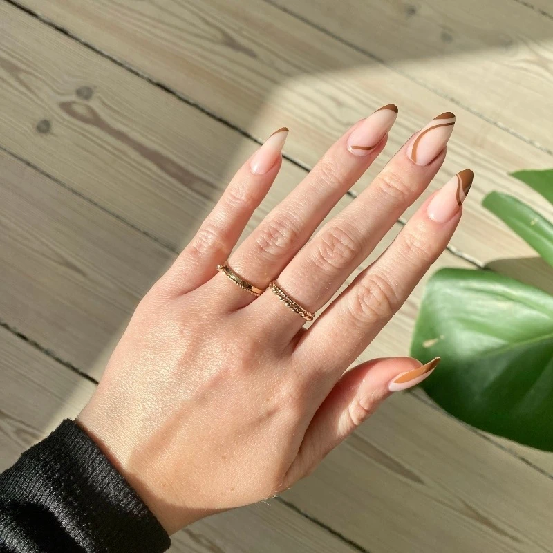 DUFFBEAUTY Reusable Press-On Manicure Nails - Cappuccino Swirl 8 DUFFBEAUTY Reusable Press-On Manicure Nails - Cappuccino Swirl - Billede 6