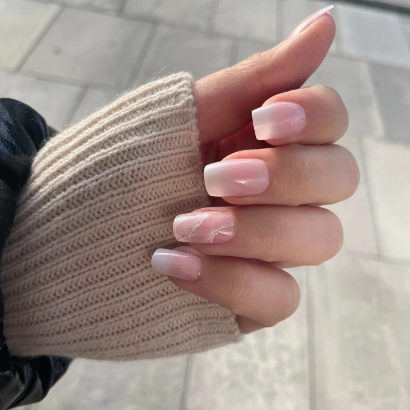 DUFFBEAUTY Reusable Press-On Manicure Nails - Marble Arch 5 DUFFBEAUTY Reusable Press-On Manicure Nails - Marble Arch - Billede 3