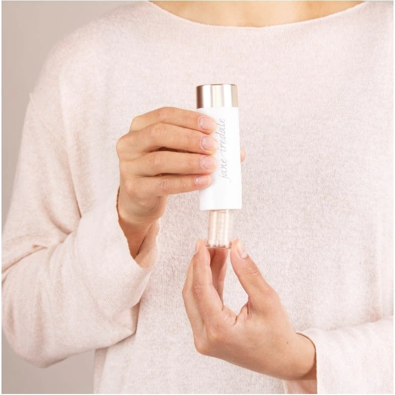 Jane Iredale Powder-Me SPF 30 Refillable Brush 5 Gr. - Translucent 7 Jane Iredale Powder-Me SPF 30 Refillable Brush 5 Gr. - Translucent - Billede 5