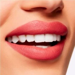 MAC Powder Kiss Velvet Blur Slim Stick 2 Gr. - Sheer Ourtrage -Skonhed og Tilbehor mac powder kiss velvet blur slim stick 2 gr sheer ourtrage 1657692939