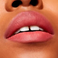 MAC Powder Kiss Velvet Blur Slim Stick 2 Gr. - Sheer Ourtrage -Skonhed og Tilbehor mac powder kiss velvet blur slim stick 2 gr sheer ourtrage 1657692942