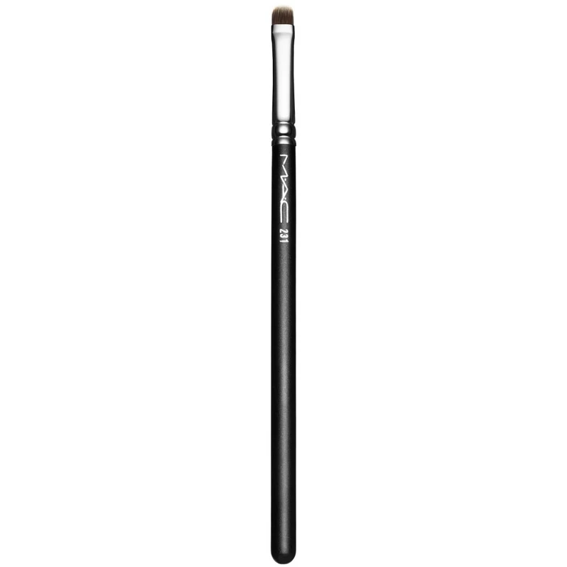 MAC Small Shader Brush - 231 3 MAC Small Shader Brush - 231
