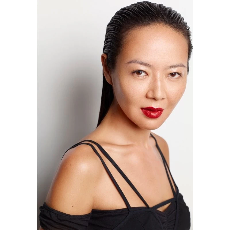 MAC Studio Fix Fluid SPF 15 Foundation 30 Ml - NC27 5 MAC Studio Fix Fluid SPF 15 Foundation 30 Ml - NC27 - Billede 3