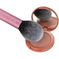 Real Techniques Blush Brush 9 Real Techniques Blush Brush -Skonhed og Tilbehor real techniques blush brush 1609156377