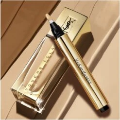 Yves Saint Laurent YSL Touche Éclat Le Teint 25 Ml - BR50 Cool Honey 16 Yves Saint Laurent YSL Touche Éclat Le Teint 25 Ml - BR50 Cool Honey -Skonhed og Tilbehor ysl touche eclat le teint 25 ml br50 cool honey 1653477127